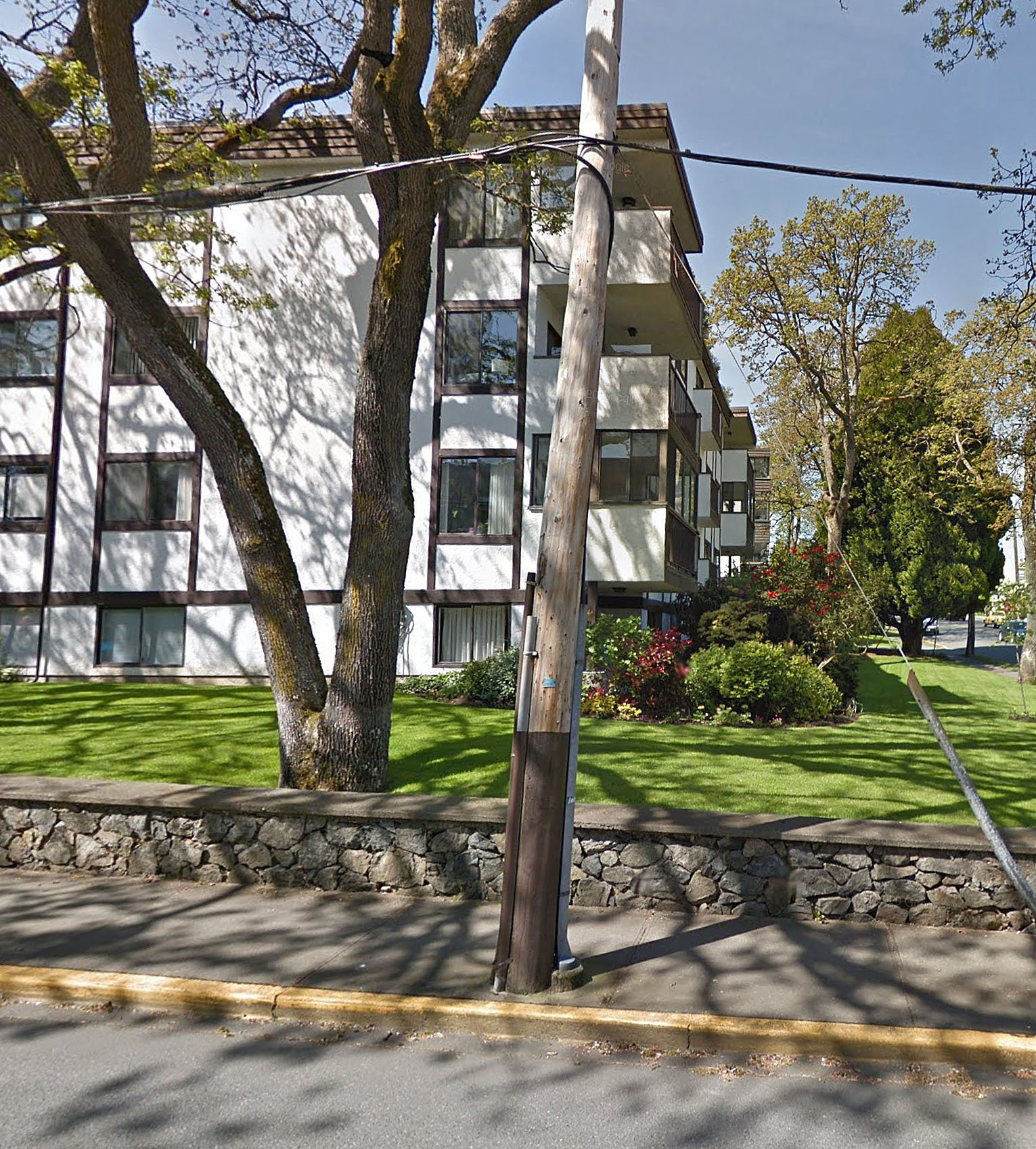Photo 2 — click to view Winton House photo 2