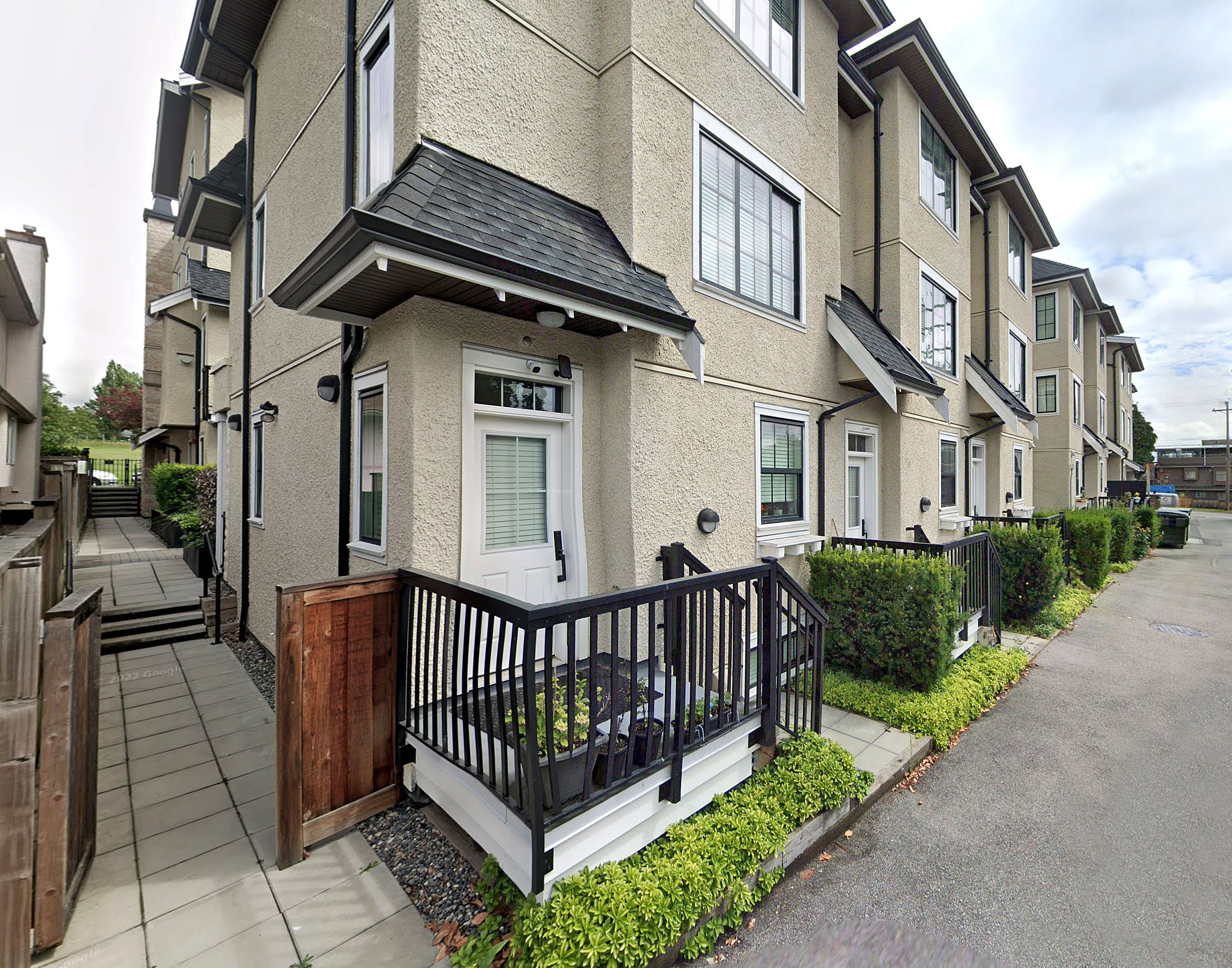 Photo 4 Winona Park: Château Parkside Residences photo 4