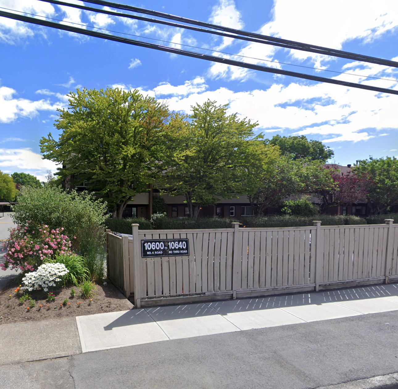 Photo 2 Edgemere Gardens photo 2
