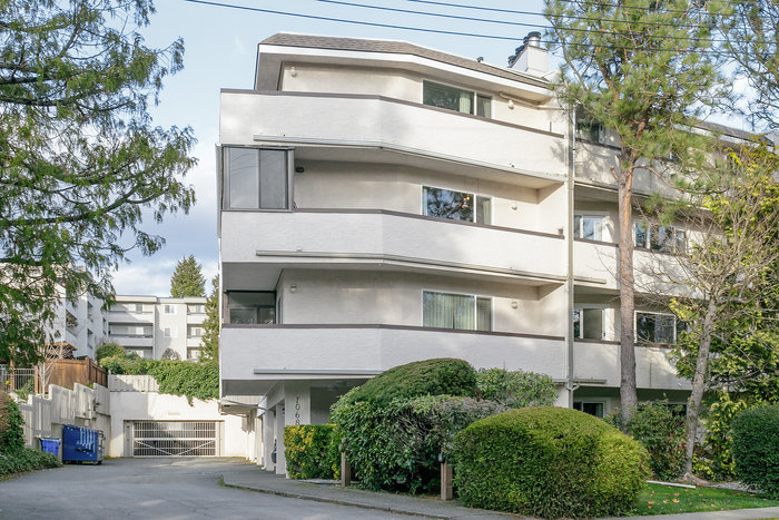 Clovelly Place