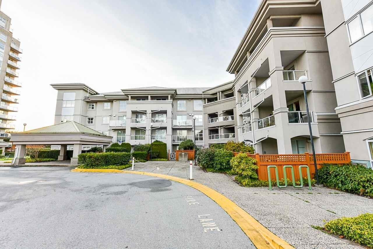 Photo 4 — click to view Parkview Court photo 4