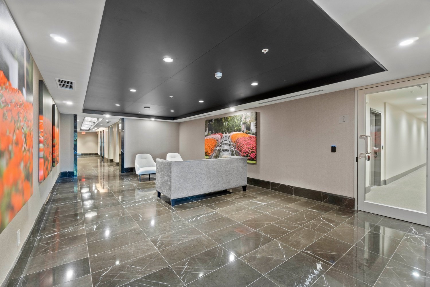 Shannon Wall Centre Kerrisdale - Adera House photo 25