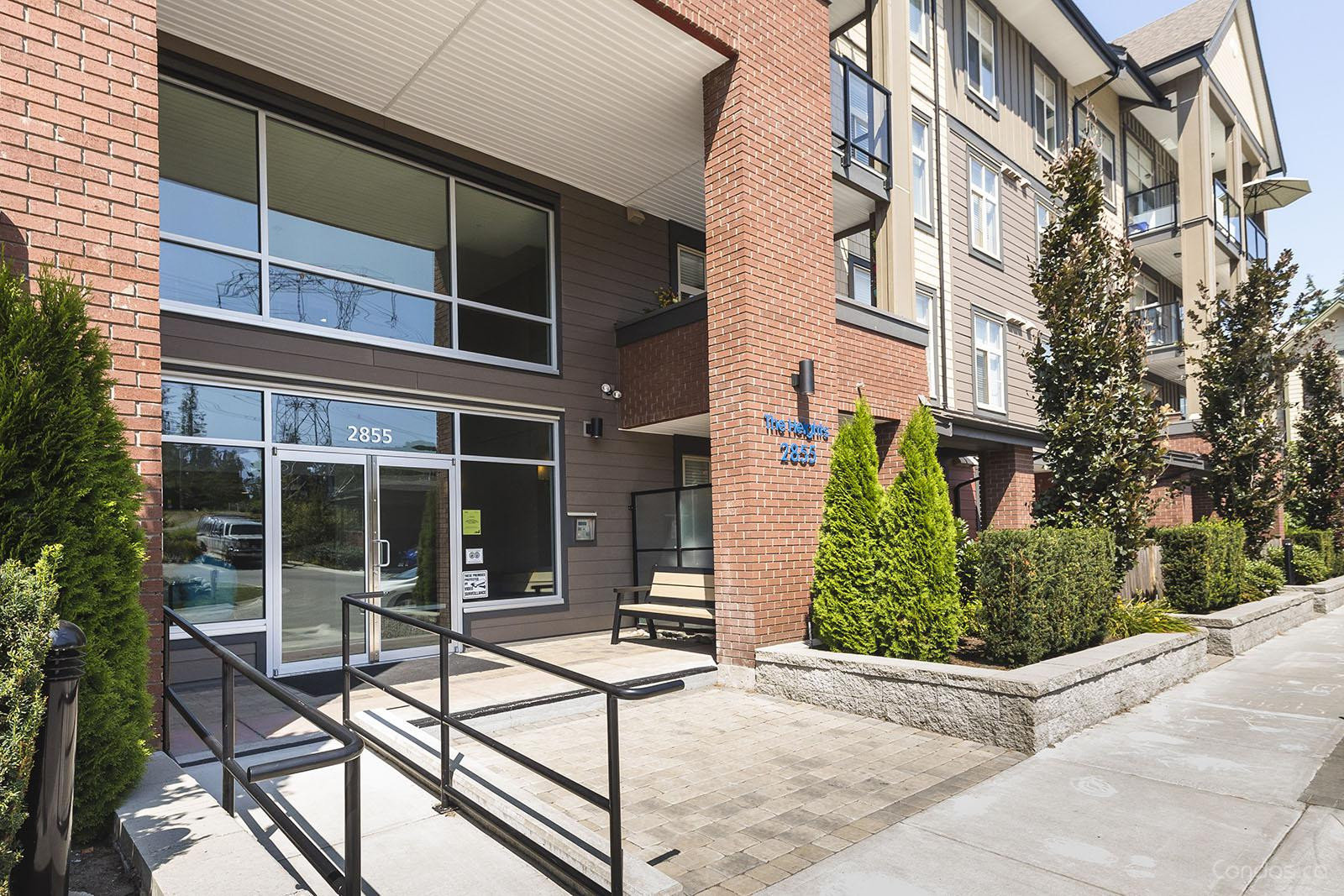 The Heights Condos By Lakewood photo 6