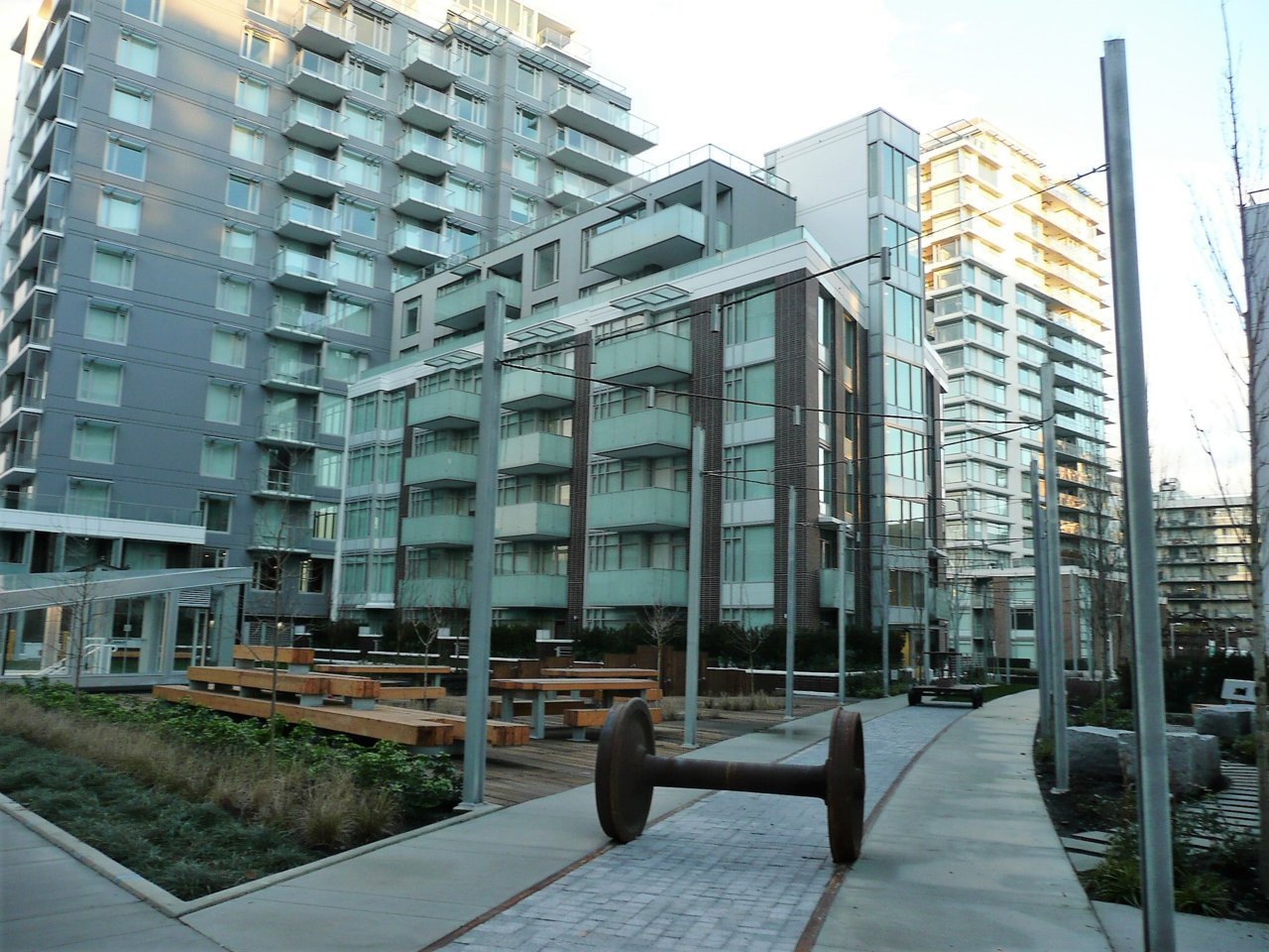 Photo 4 Railyard photo 4