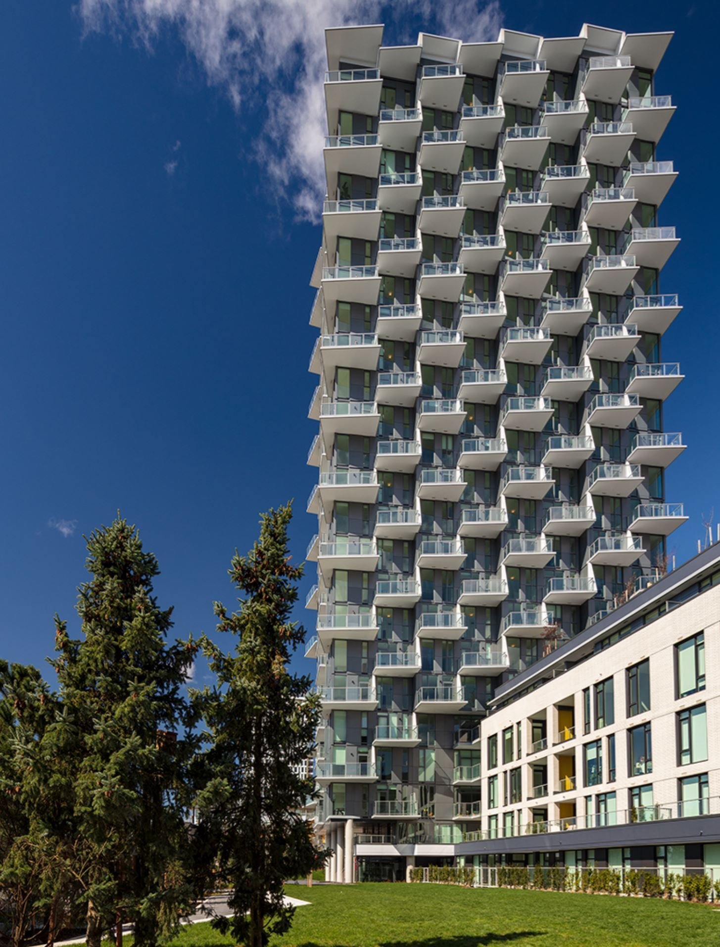 Avalon 3 in River District Vancouver photo 6