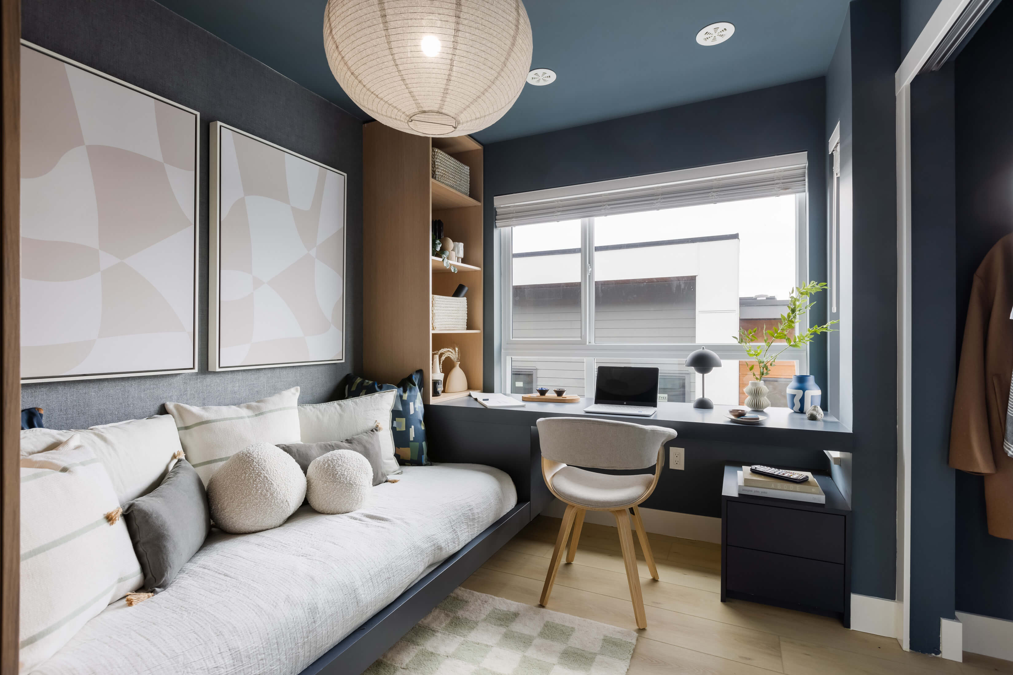 Photo 15 — click to view Highstreet Village (Tonhouse & Condos) photo 15