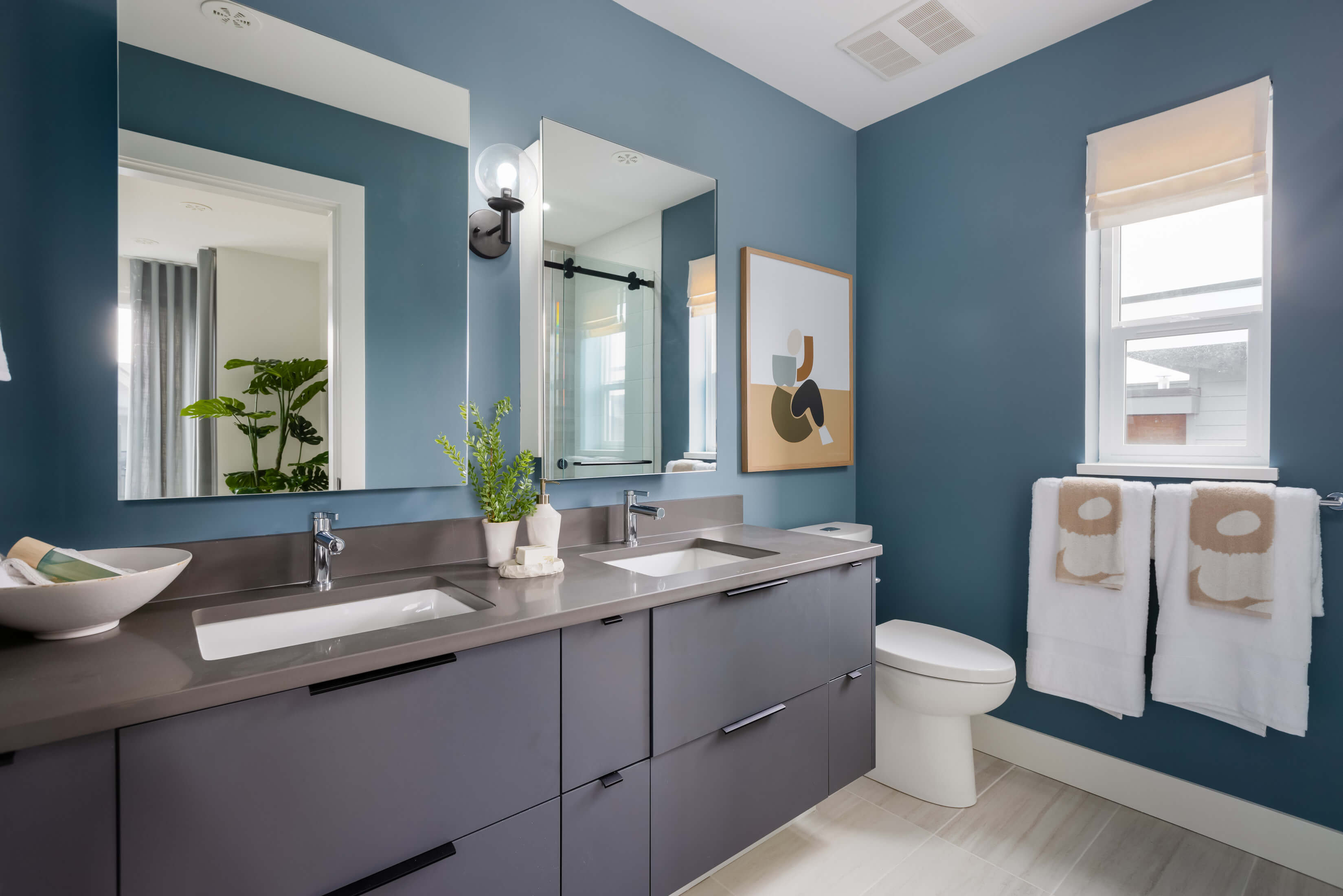 Photo 25 — click to view Highstreet Village (Tonhouse & Condos) photo 25