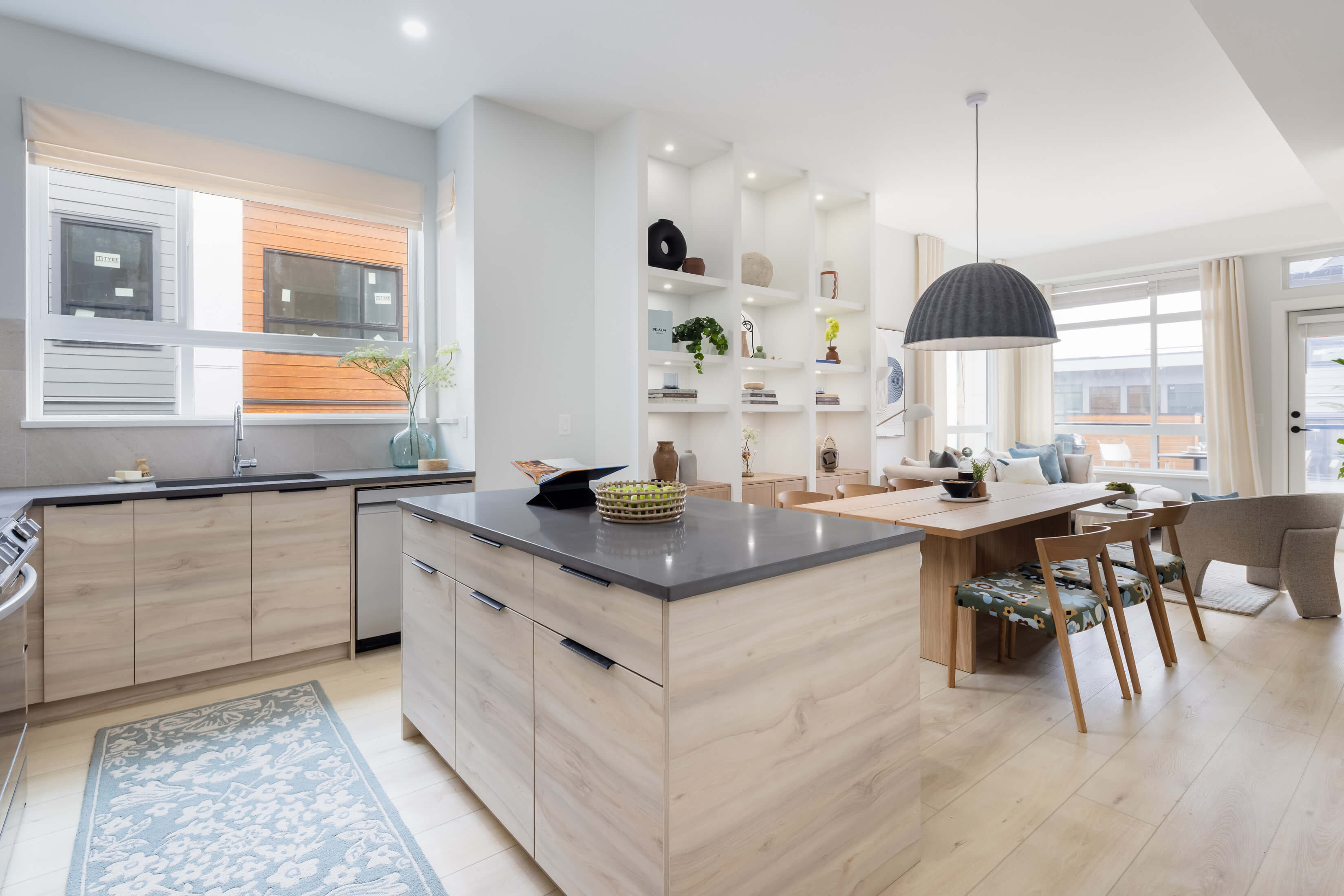 Photo 17 — click to view Highstreet Village (Tonhouse & Condos) photo 17