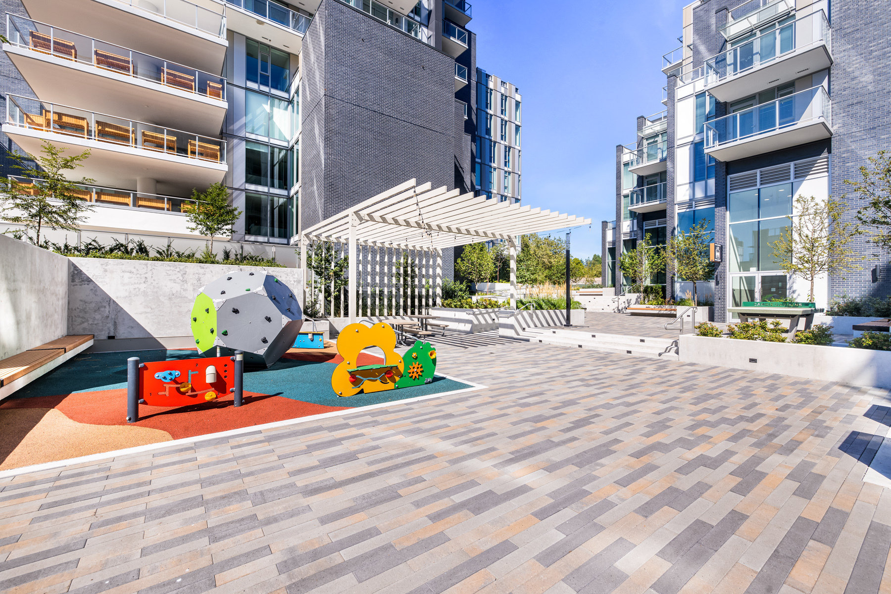 Photo 5 Cambie Gardens - Phase 1 (West Tower) photo 5