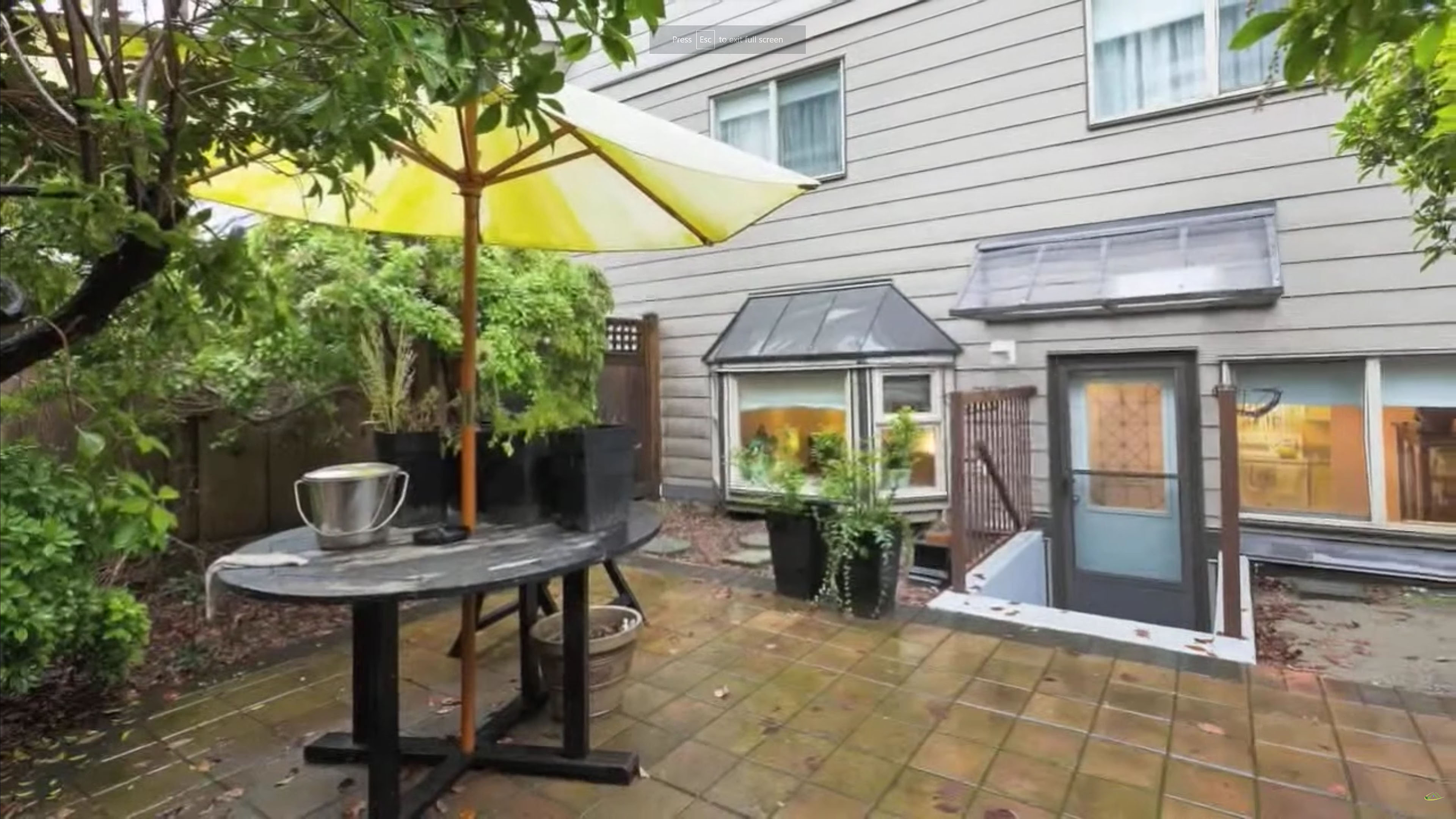 Photo 5 The Courtyards photo 5