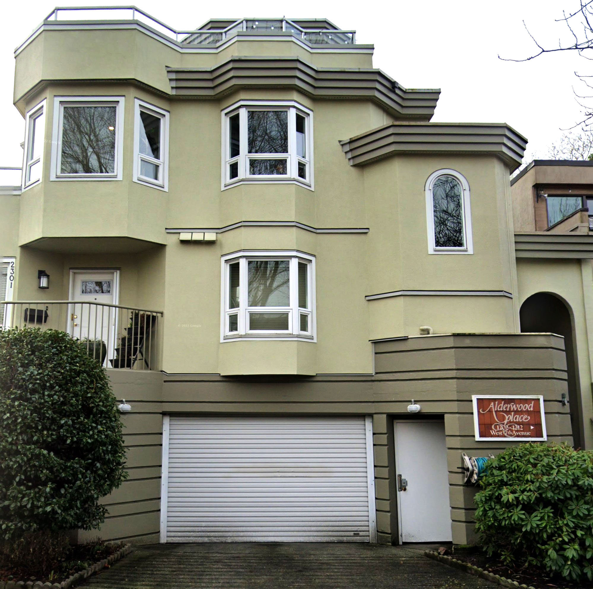Photo 2 Alderwood Place photo 2