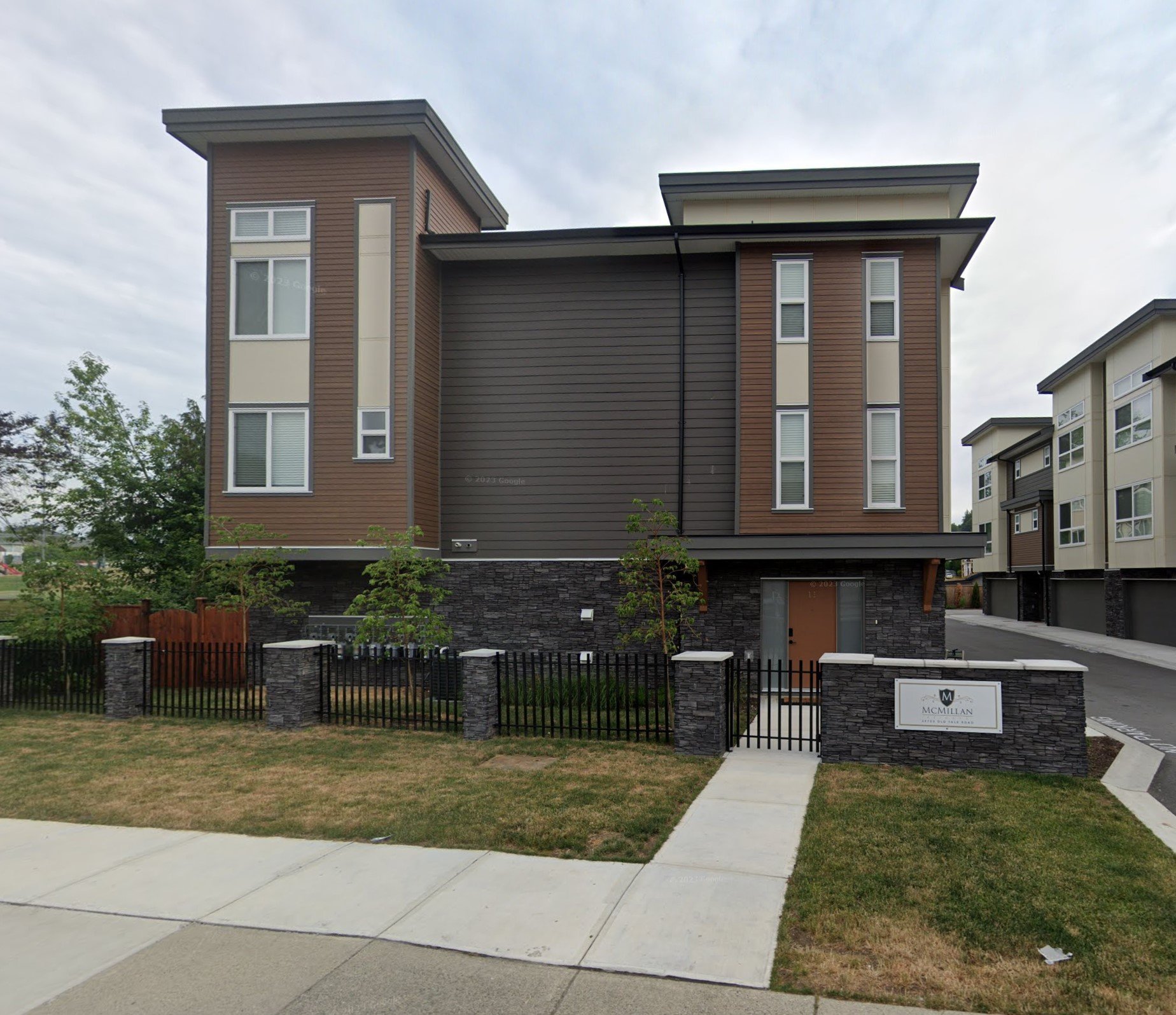 Mcmillan Heights photo 4