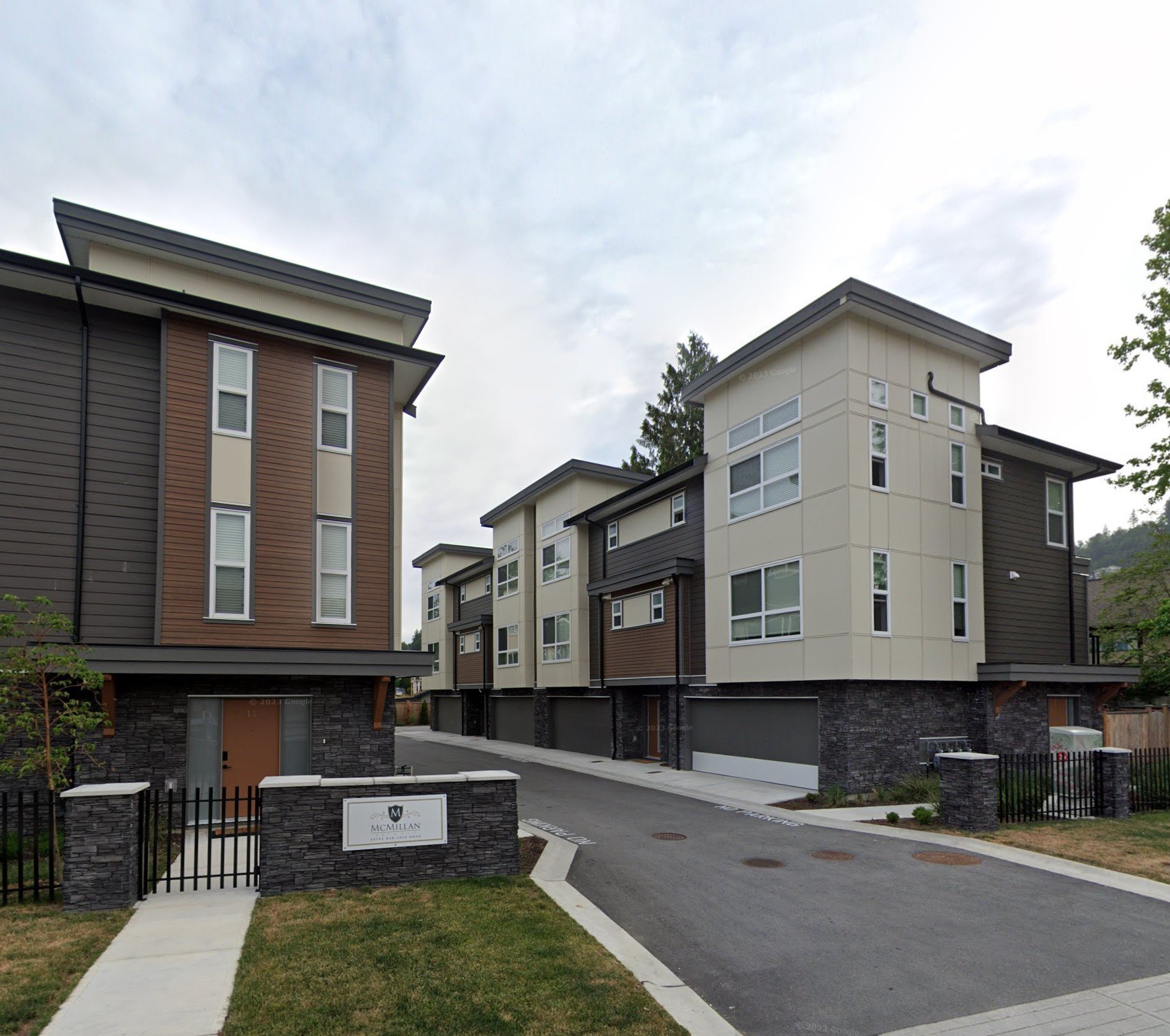 Mcmillan Heights photo 5