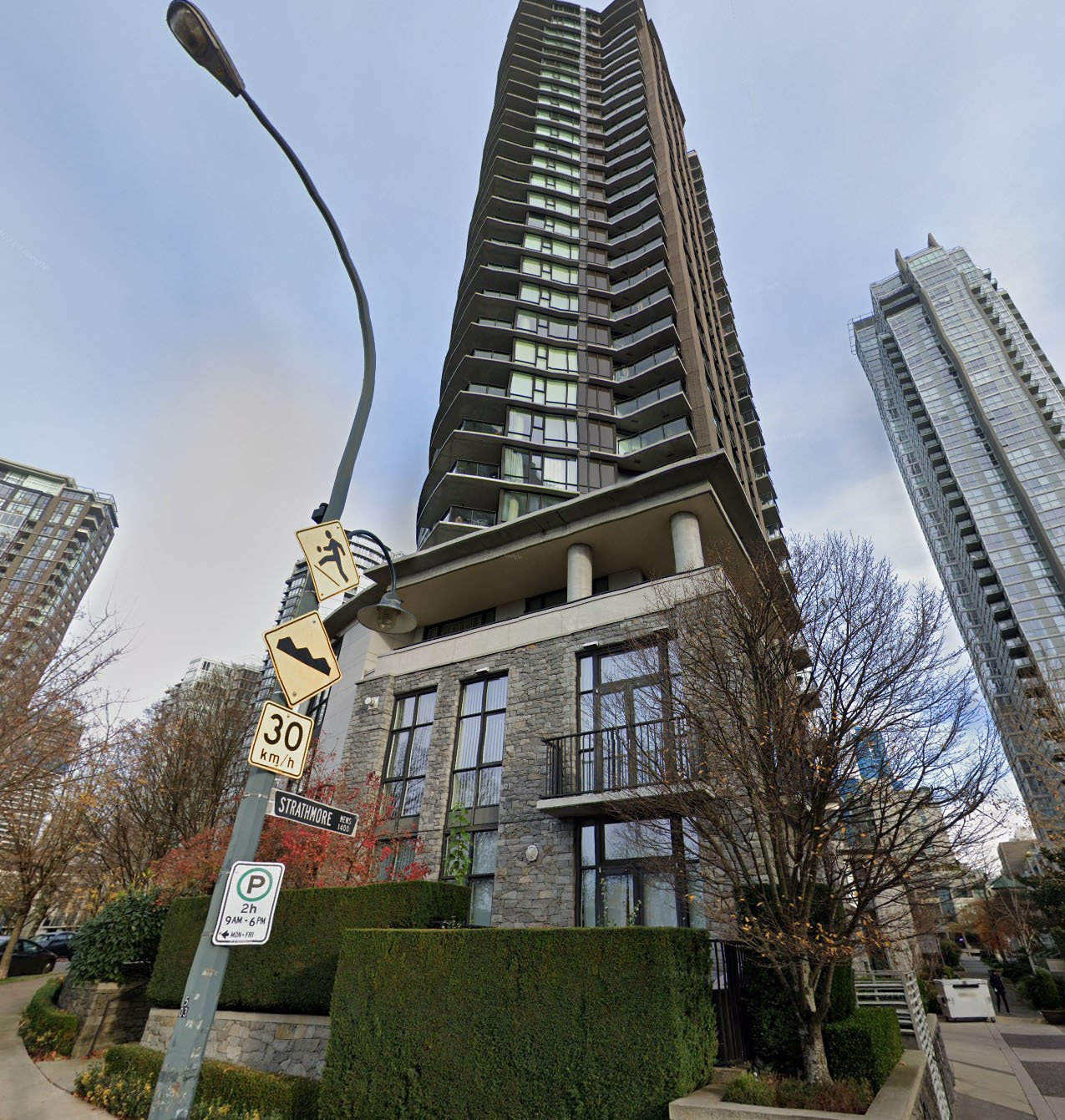 Photo 2 Park West 1 photo 2