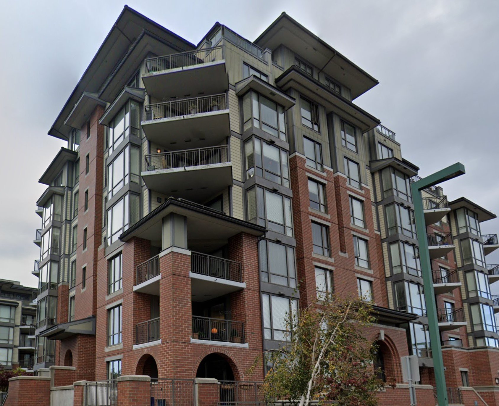 Photo 6 — click to view Sussex House photo 6