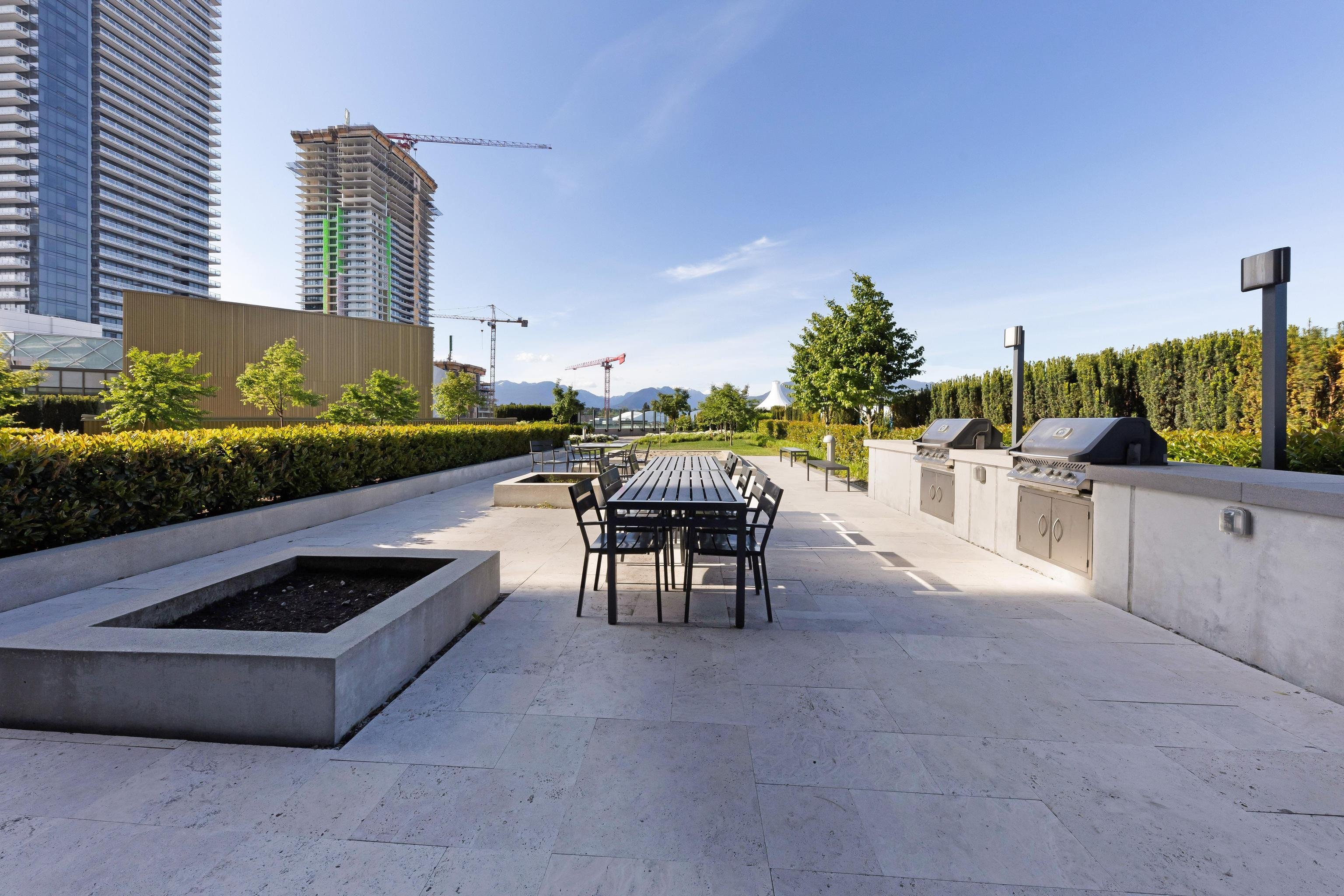 Photo 17 — click to view The Amazing Brentwood - Tower 3 photo 17