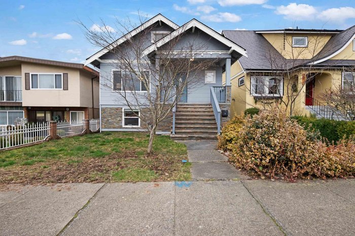2675 DUNDAS