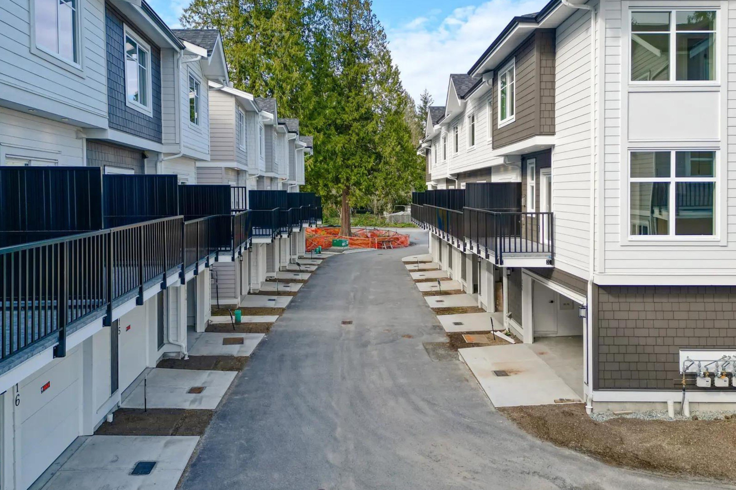 Center 128 Townhomes by Connect Properties photo 4