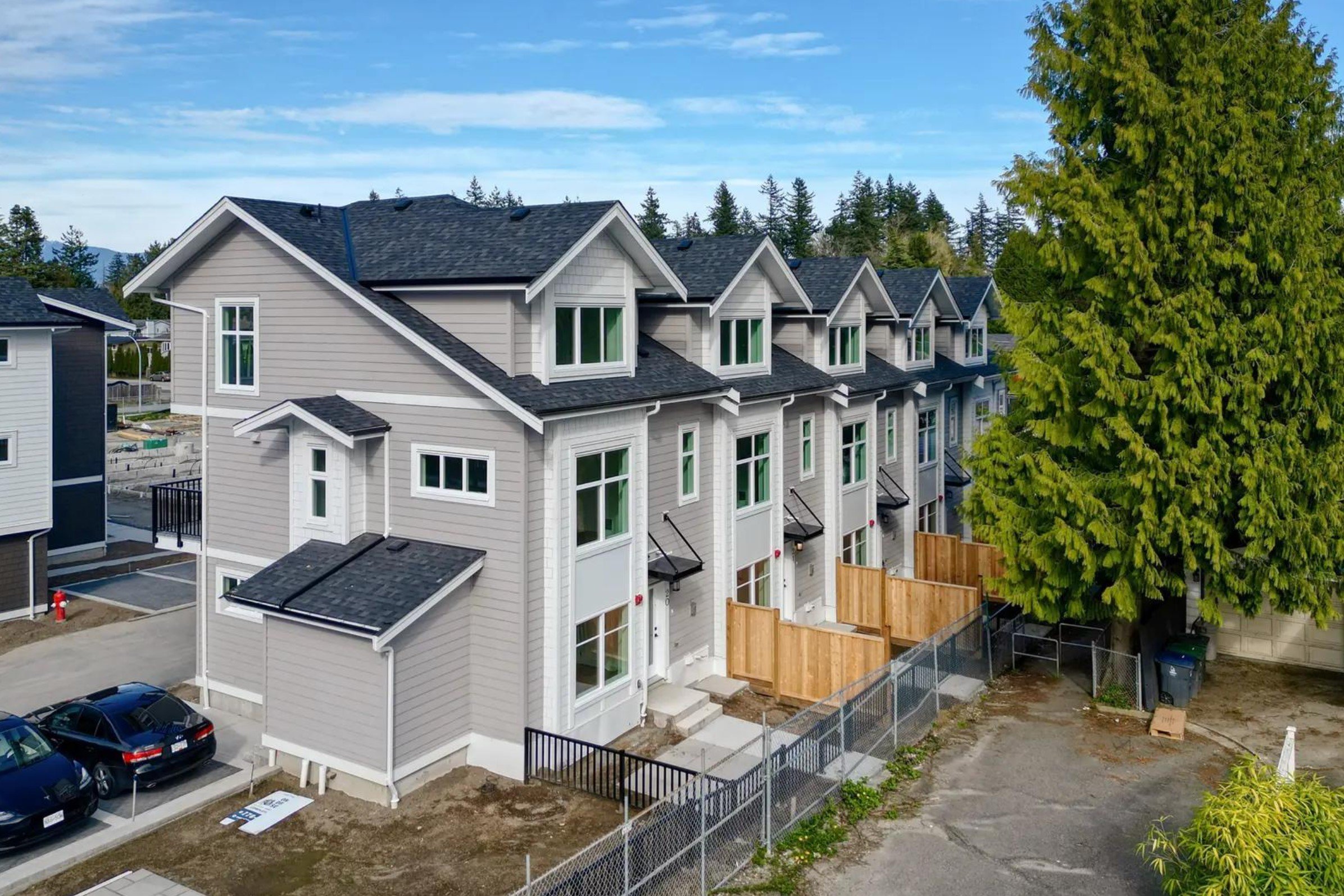 Center 128 Townhomes by Connect Properties photo 7