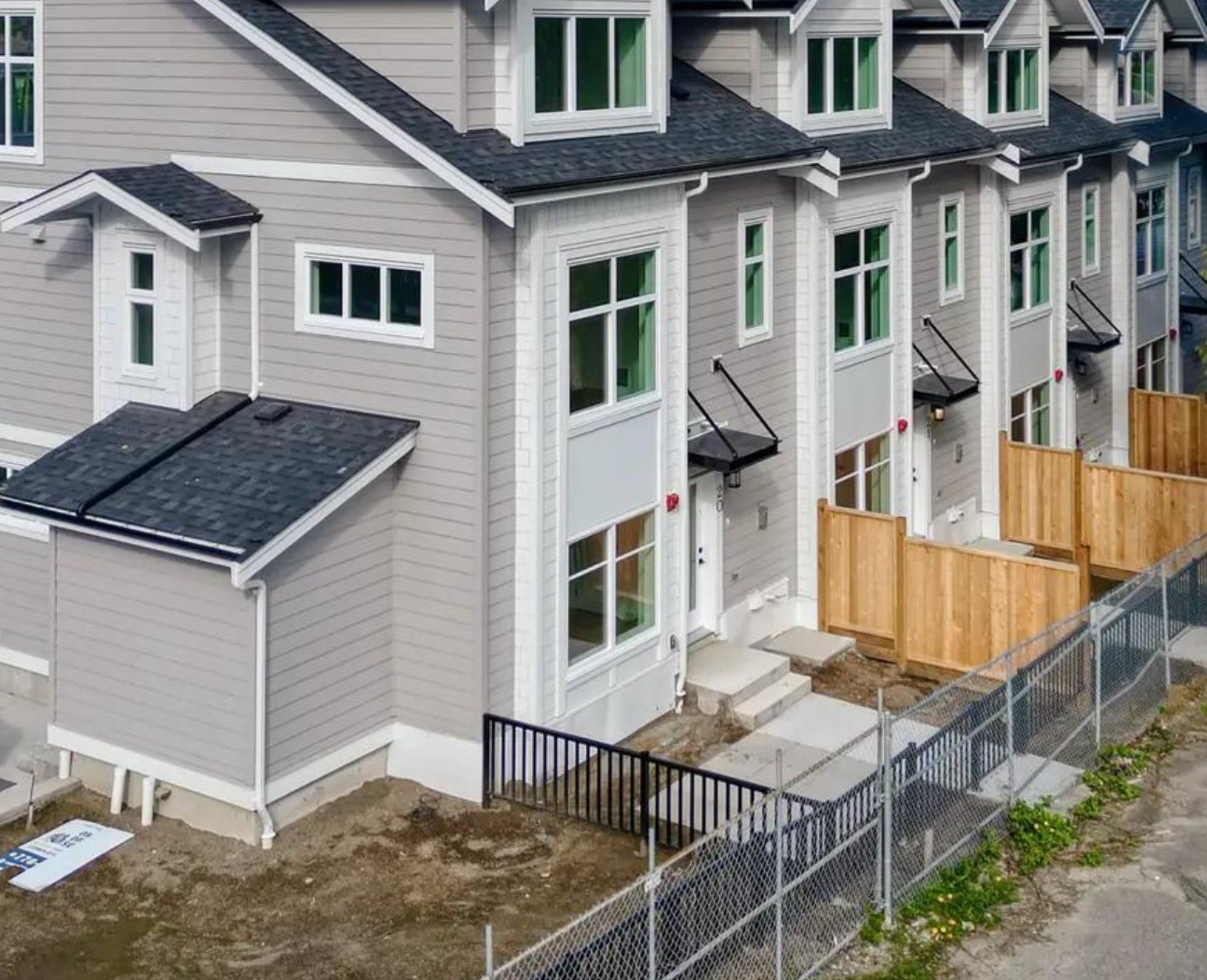 Center 128 Townhomes by Connect Properties photo 8