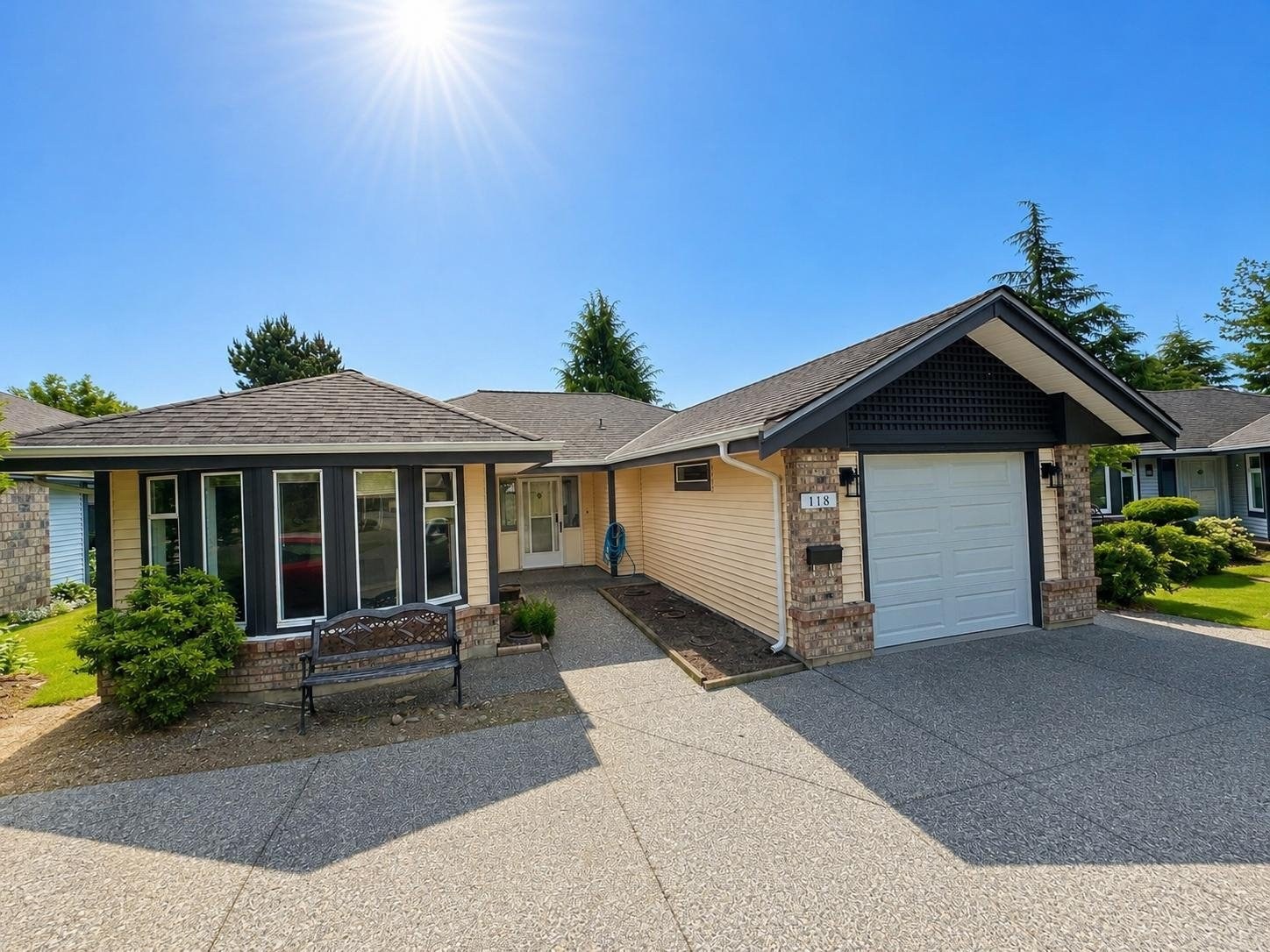 Ocean Bluff Court