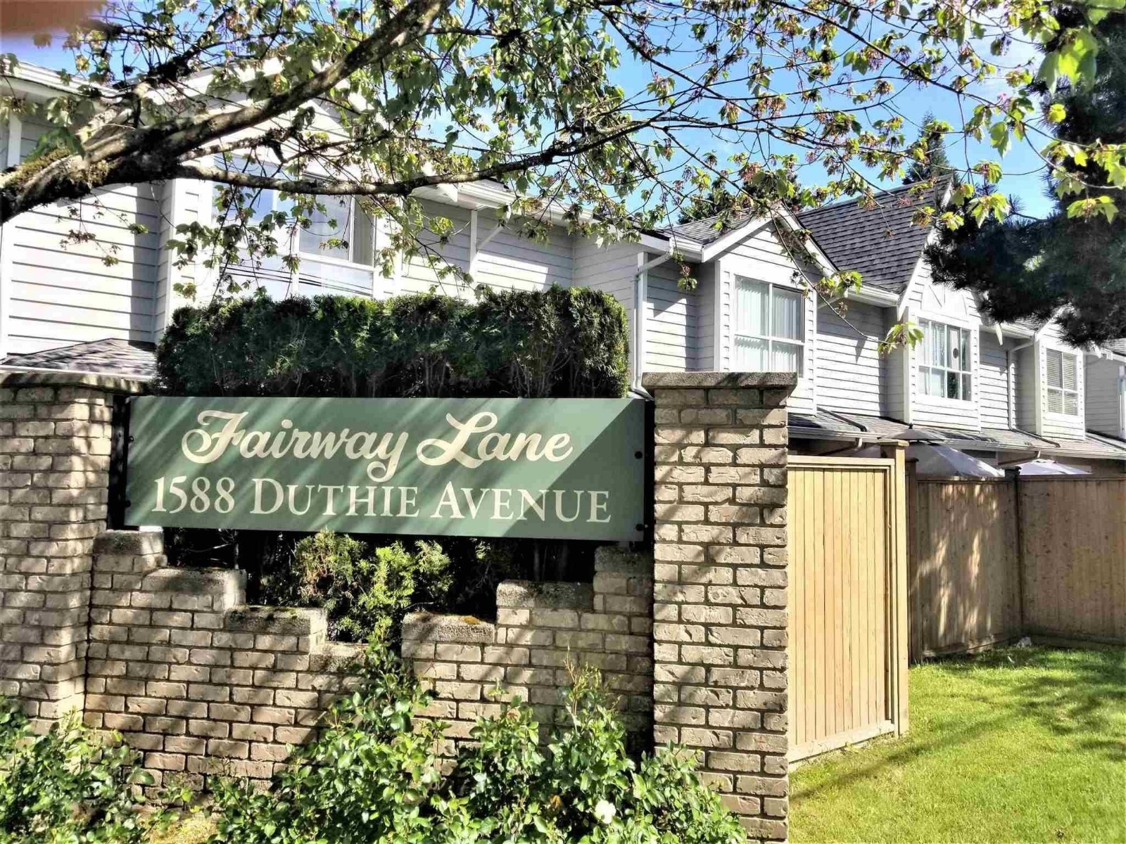 Fairway Lane