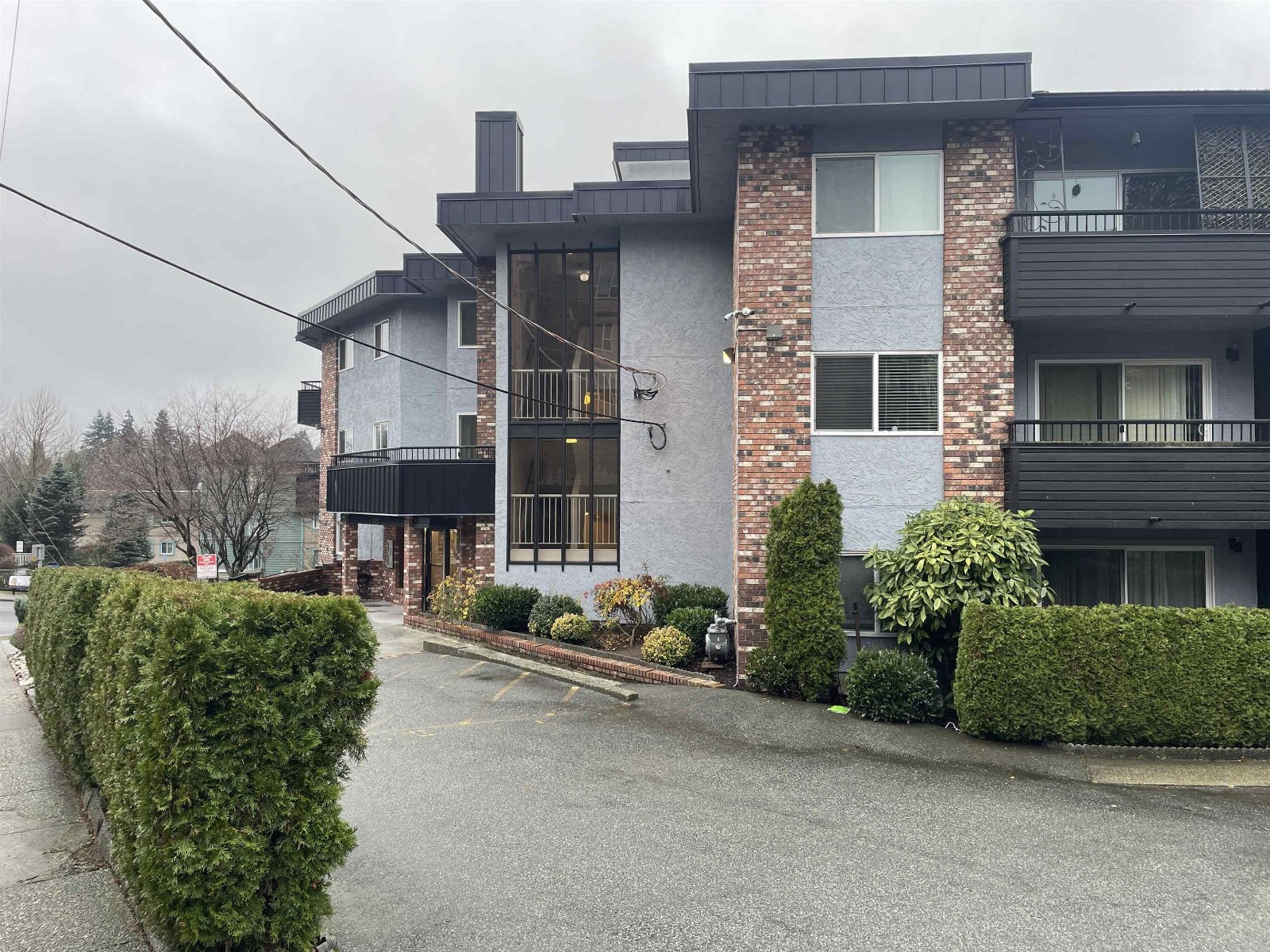 Valley View Manor