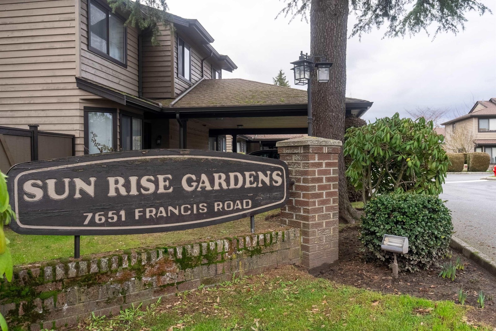 Sunrise Gardens