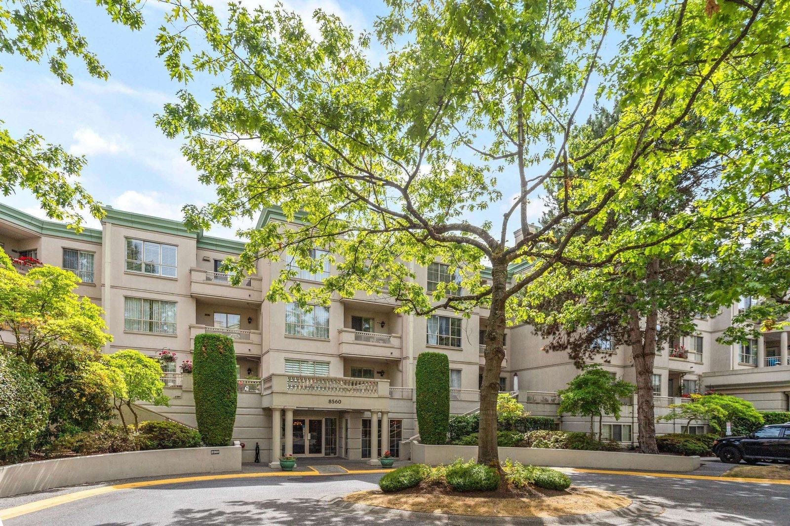 Queen's Gate