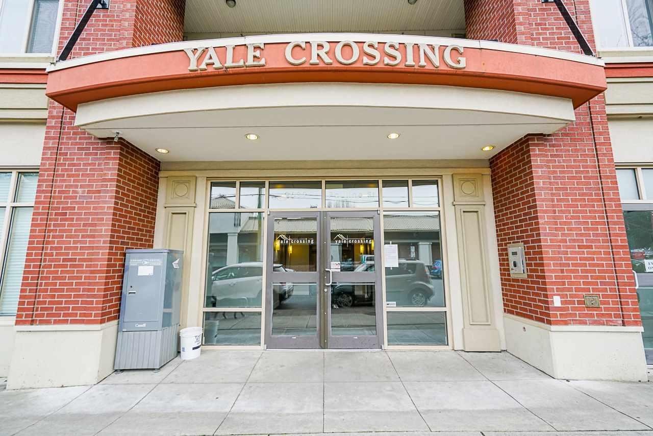 Yale Crossing