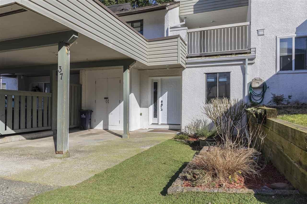 Abbotsford Court